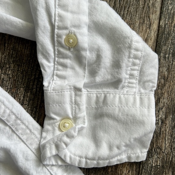 Gap white button up - Picture 3 of 9